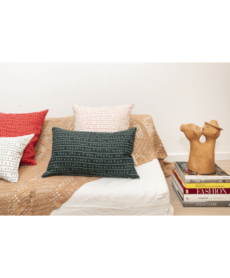 Housse de coussin lin 45×45 – Motif ARRASTA PÉ couleur ROUGE