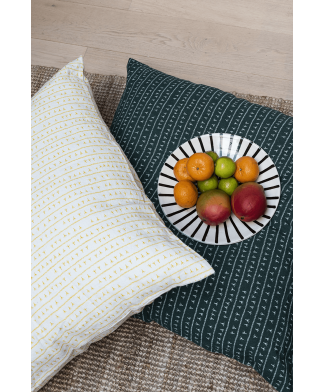 Housse de coussin lin 80×80 – Motif ARRASTA PÉ couleur JAUNE